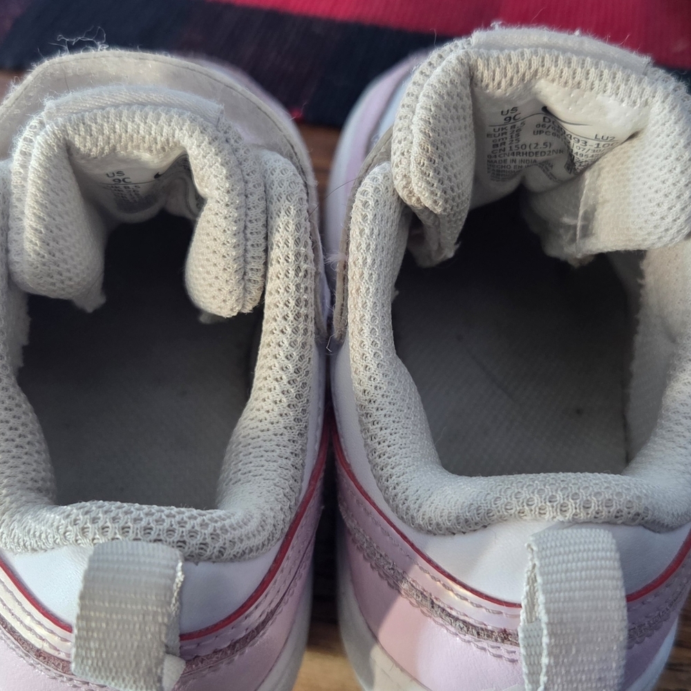 Nike Girls Court Borough Low Size 9C Pink White Shoes Slip On - Picture 8 of 9